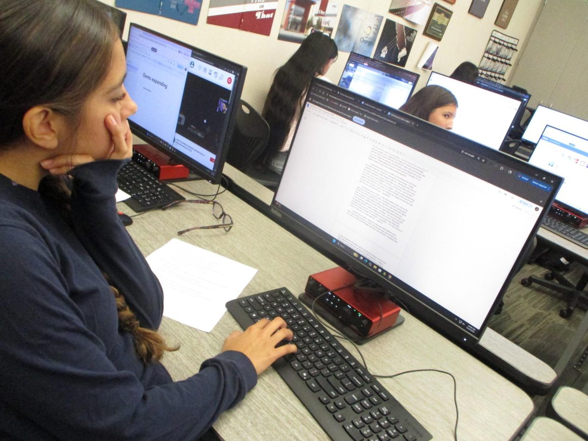 Chromebooks in Classrooms: Convenient but Costly for Student Health?