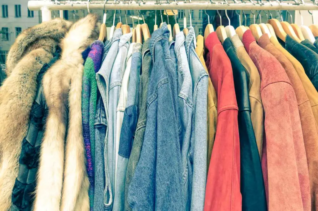 Nostalgia Meets Fashion: The Allure of Vintage Clothing